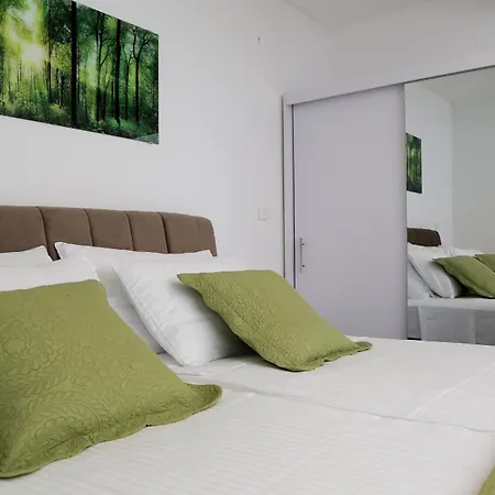 Lägenhet Brand New In