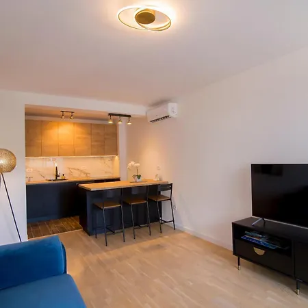 Brand New In Apartment